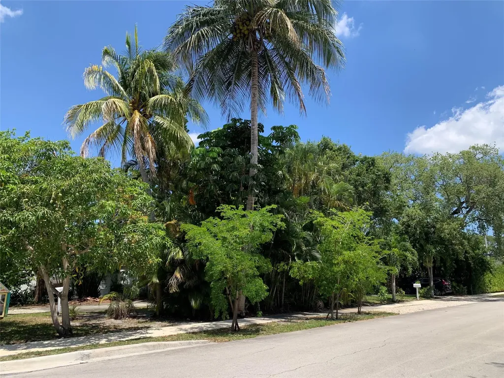 801 SW 10th Street Fort Lauderdale FL 33315