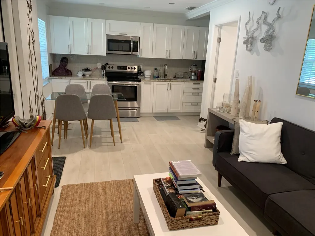 801 SW 10th Street Fort Lauderdale FL 33315