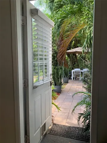 801 SW 10th Street Fort Lauderdale FL 33315
