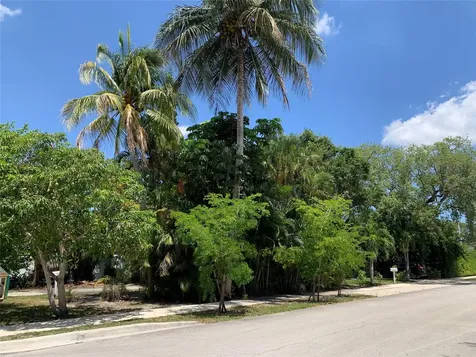 801 SW 10th Street Fort Lauderdale FL 33315