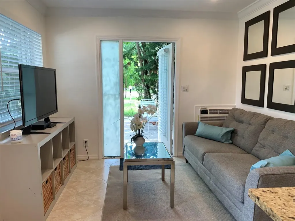 801 SW 10th Street Fort Lauderdale FL 33315