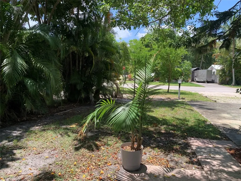 801 SW 10th Street Fort Lauderdale FL 33315