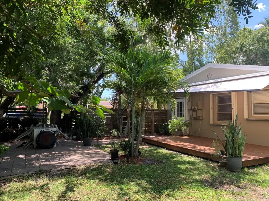 801 SW 10th Street Fort Lauderdale FL 33315