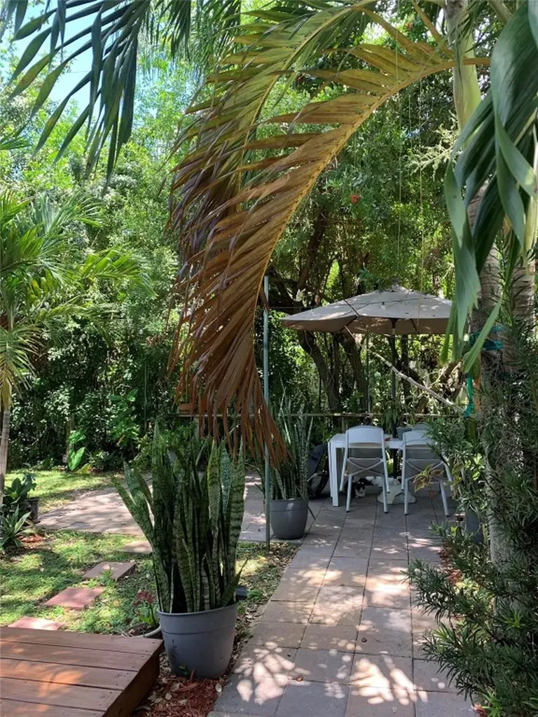 801 SW 10th Street Fort Lauderdale FL 33315