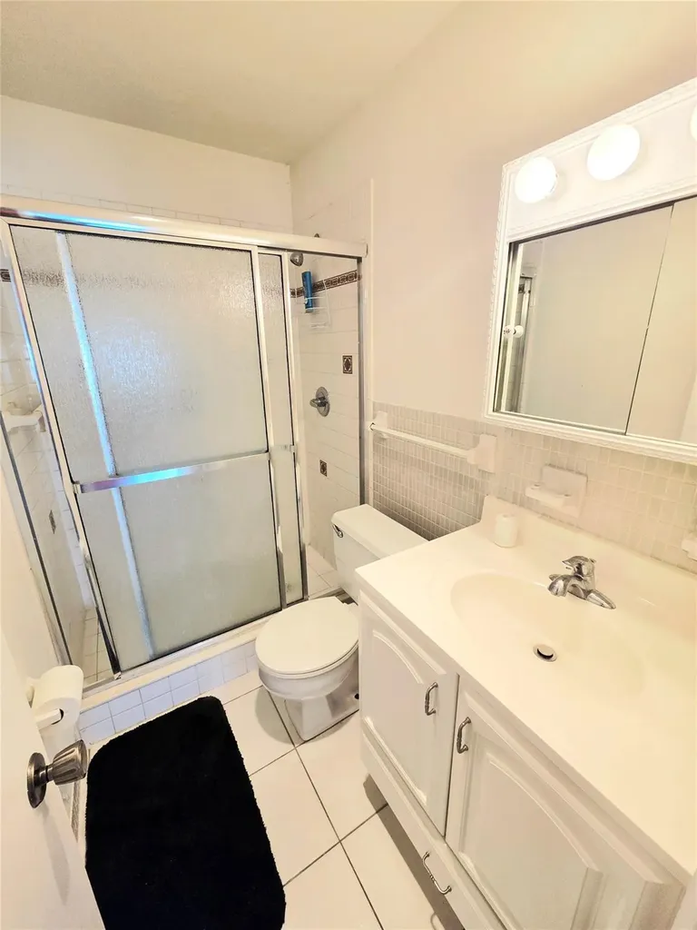 2230 NE 56th Place Fort Lauderdale FL 33308
