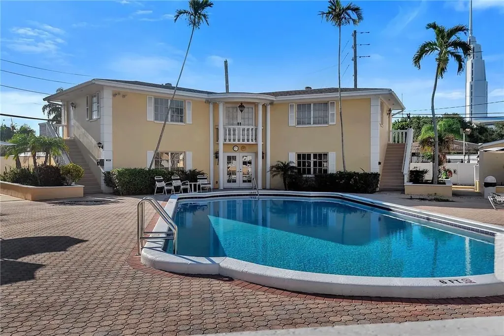 2230 NE 56th Place Fort Lauderdale FL 33308