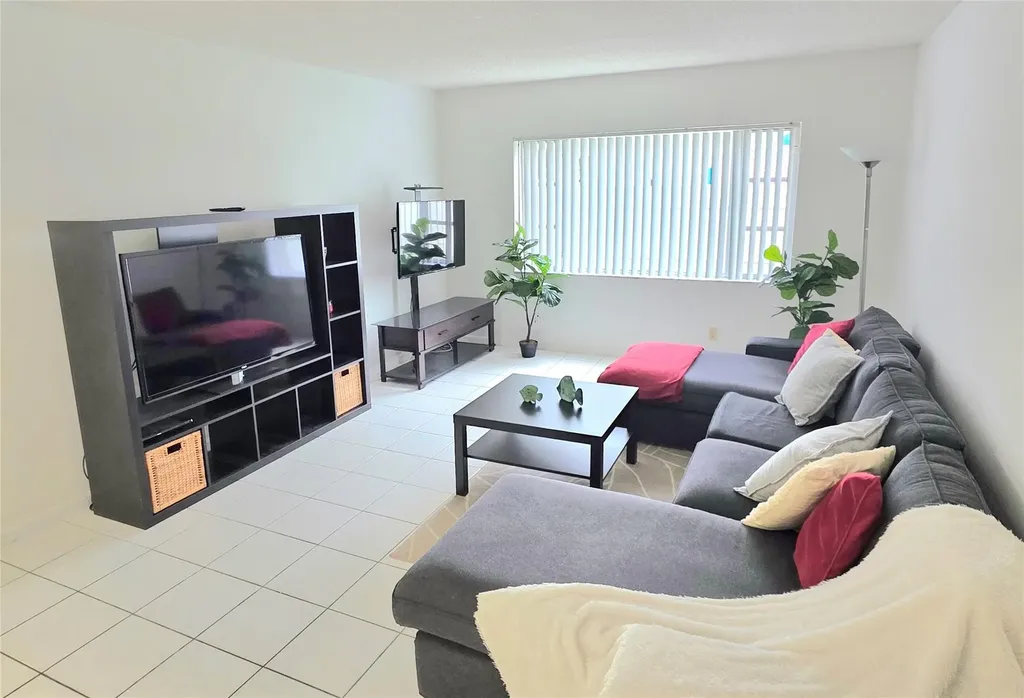 2230 NE 56th Place Fort Lauderdale FL 33308