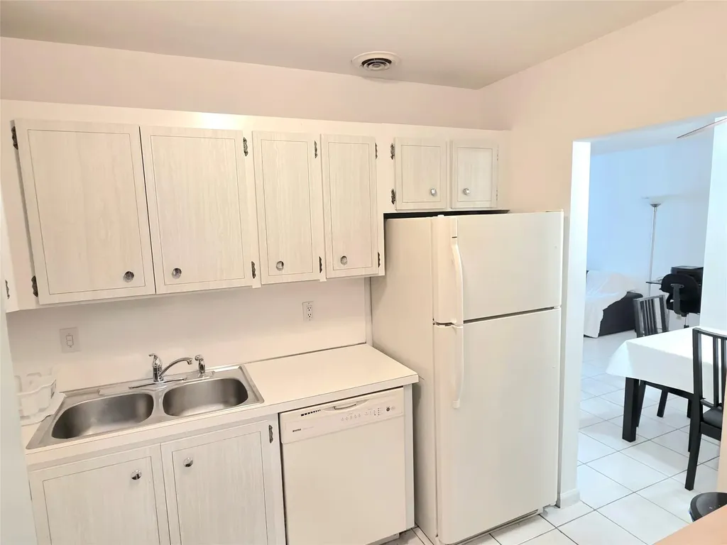2230 NE 56th Place Fort Lauderdale FL 33308