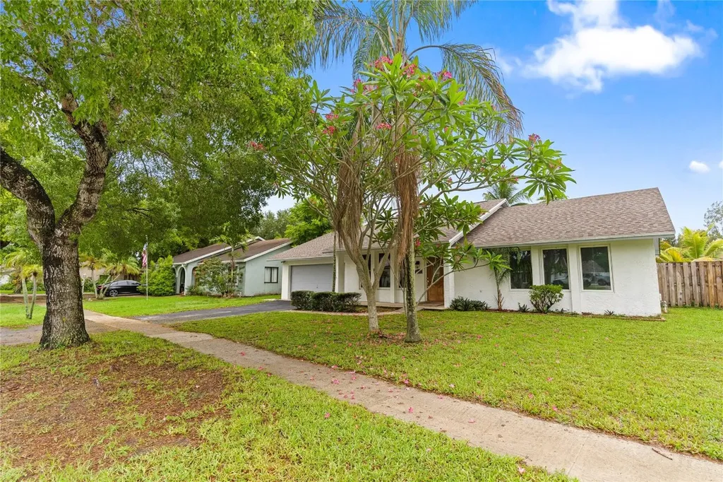5005 SW 87th Avenue Cooper City FL 33328