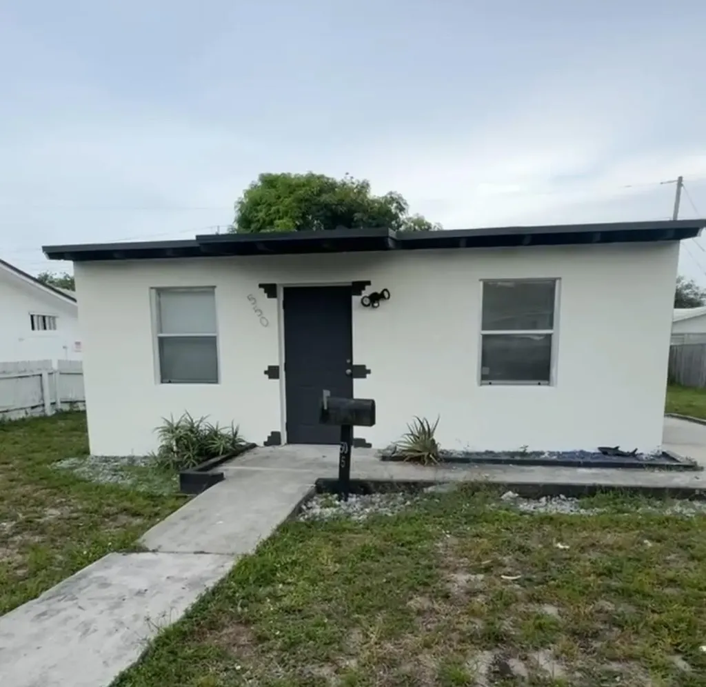 550 NW 15th Court Pompano Beach FL 33060