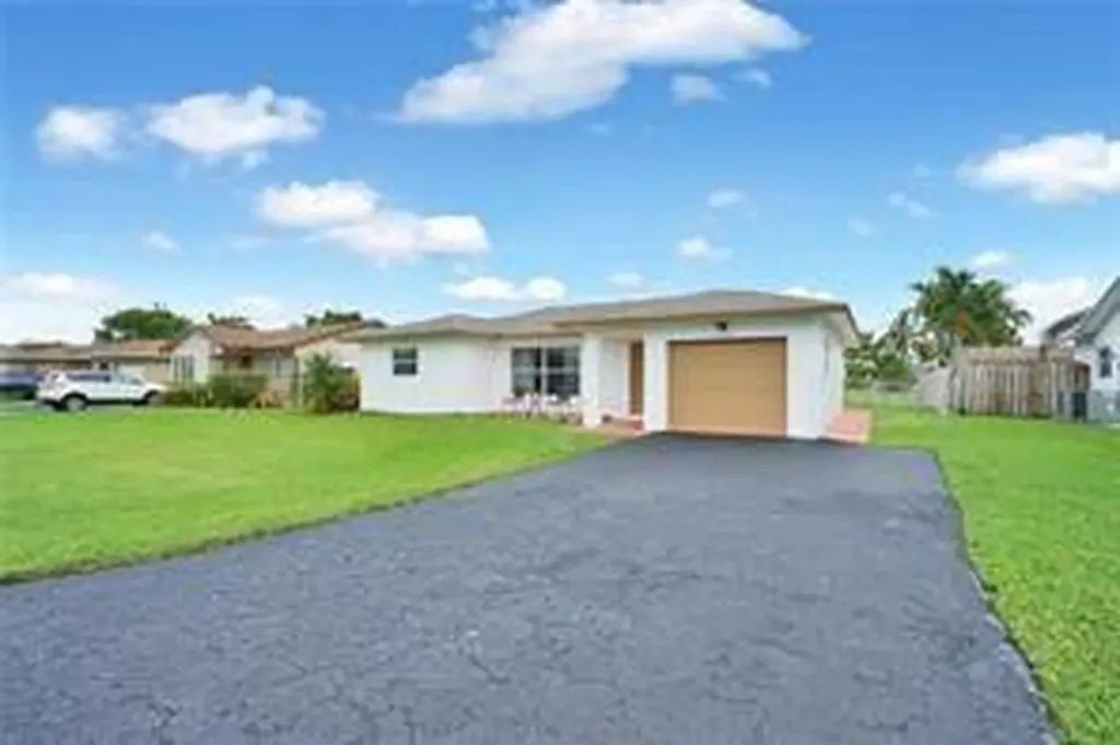 7005 NW 98th Terrace Tamarac FL 33321