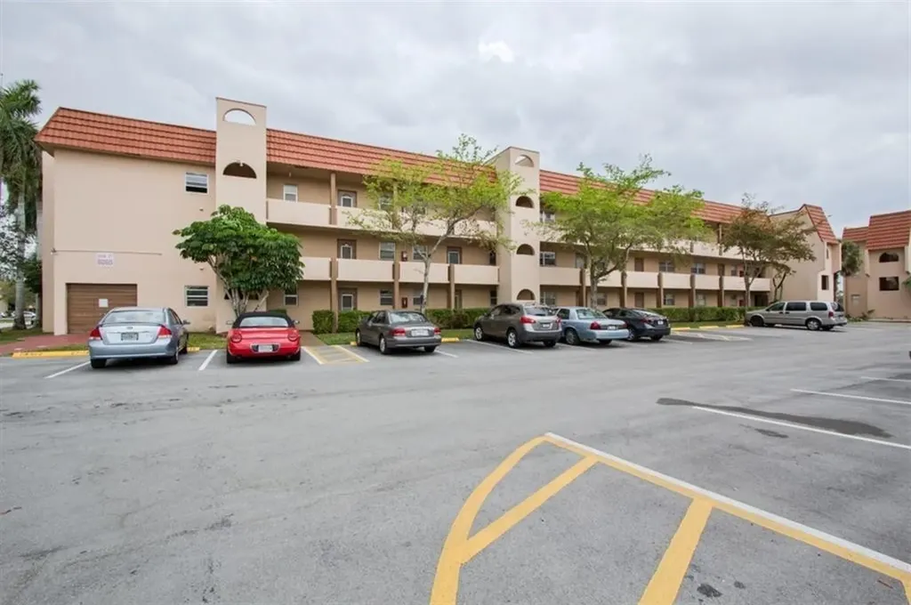 8060 N Sunrise Lakes Drive Fort Lauderdale FL 33322