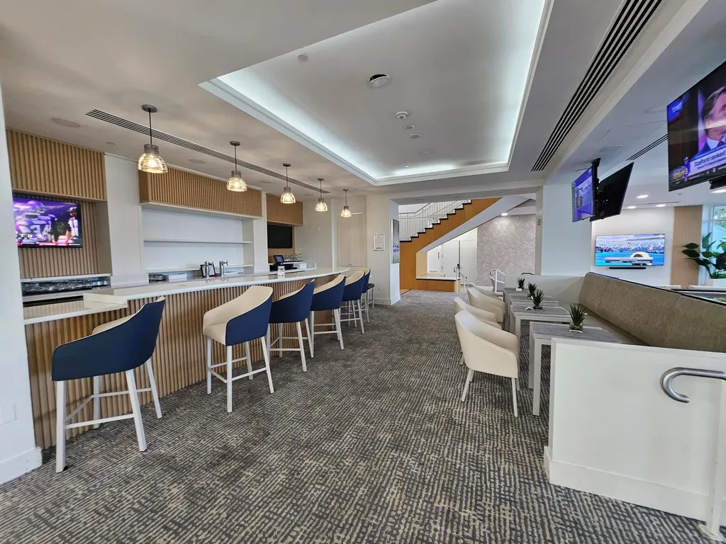 2670 E Sunrise Boulevard Fort Lauderdale FL 33304