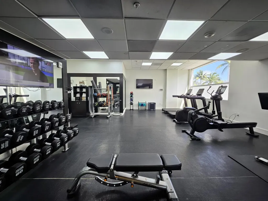 2670 E Sunrise Boulevard Fort Lauderdale FL 33304