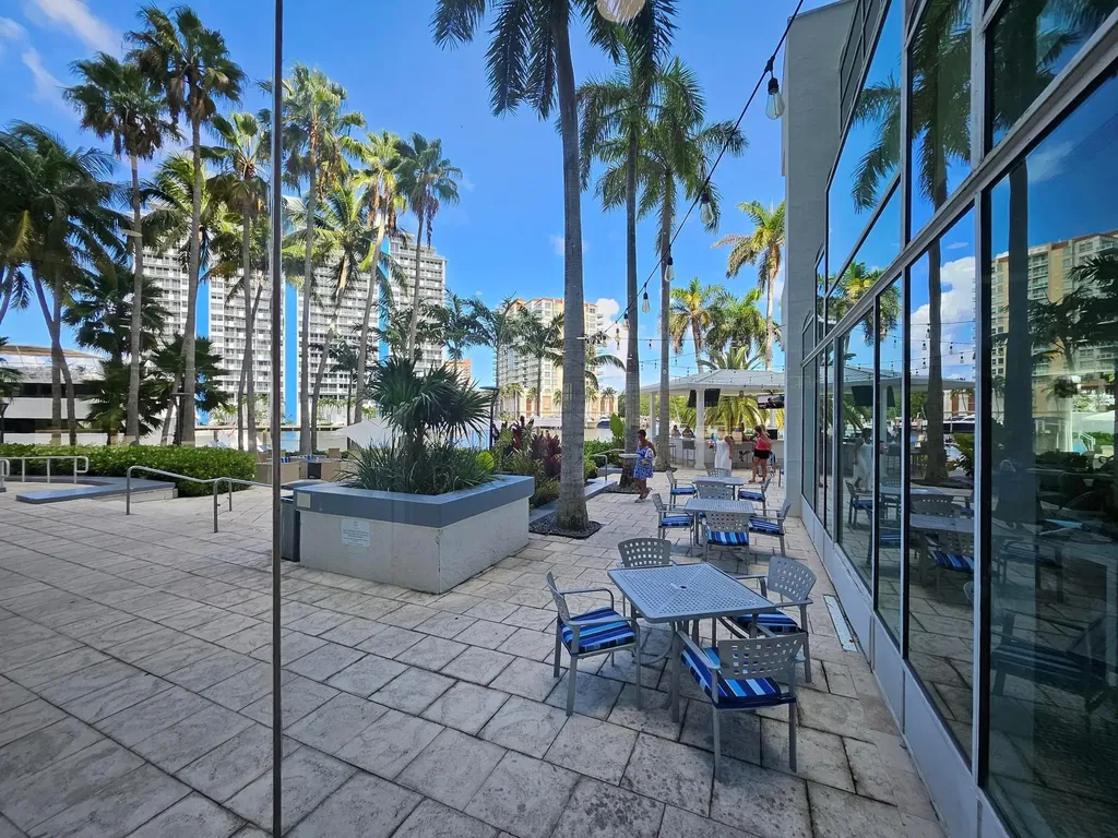 2670 E Sunrise Boulevard Fort Lauderdale FL 33304