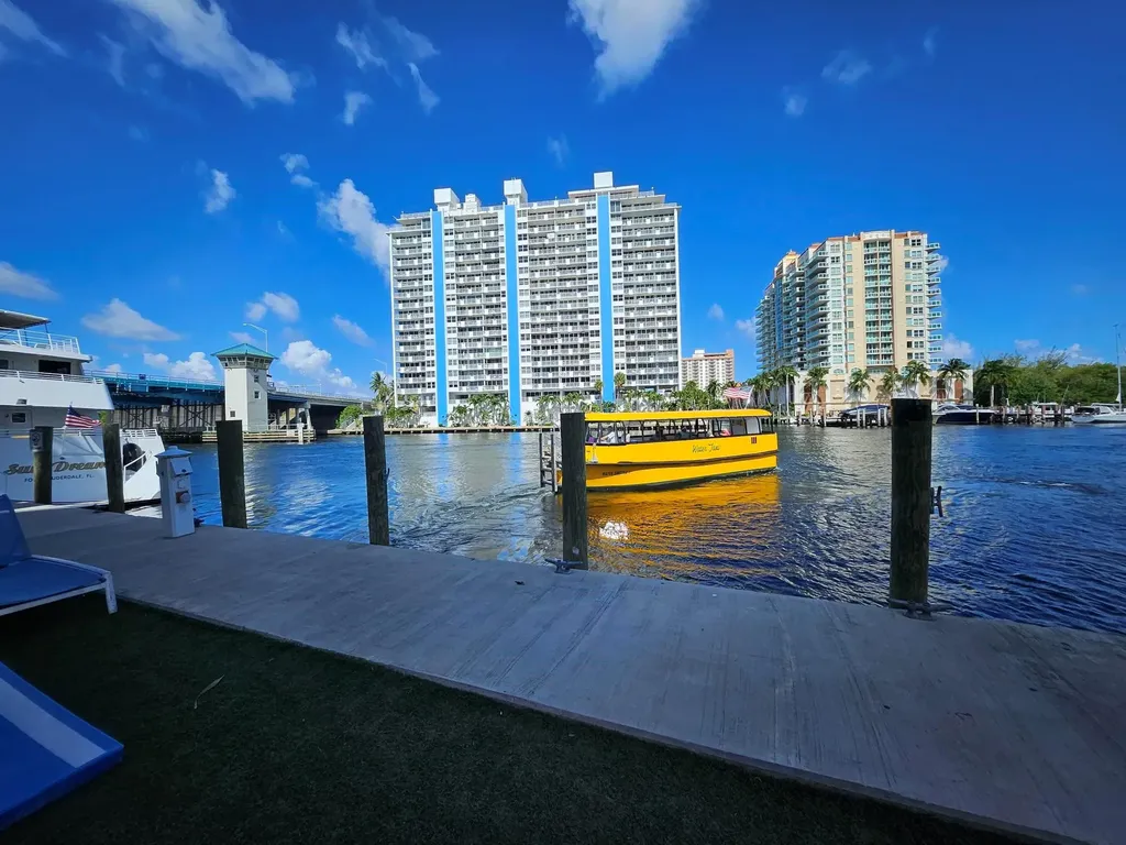 2670 E Sunrise Boulevard Fort Lauderdale FL 33304