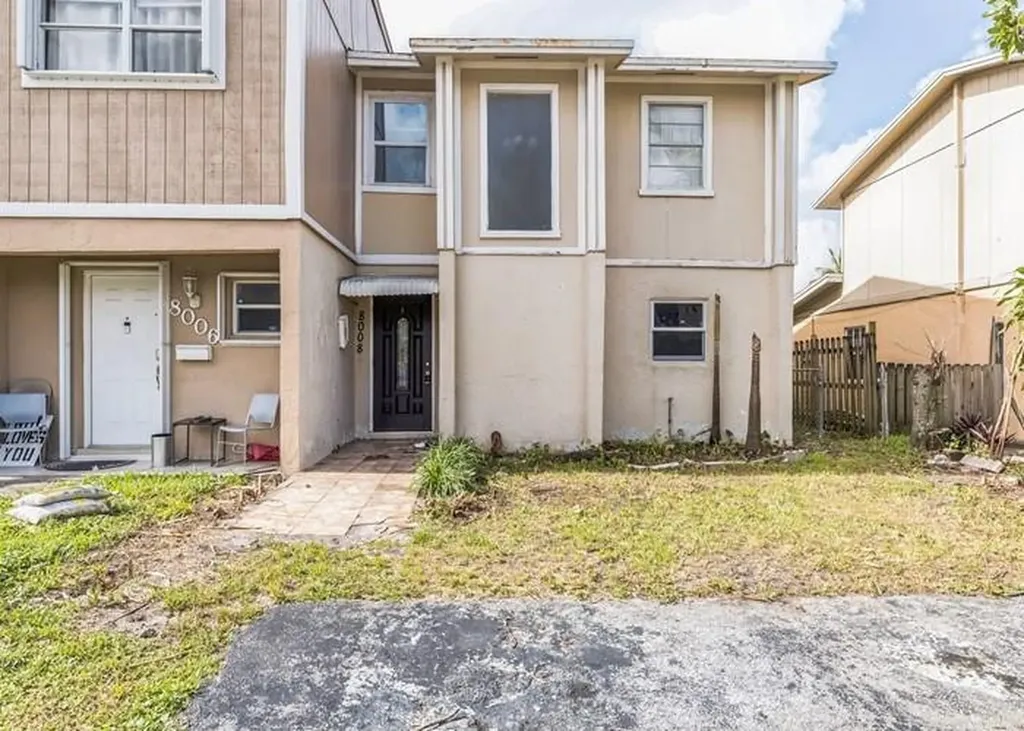 8008 SW 6th Street North Lauderdale FL 33068