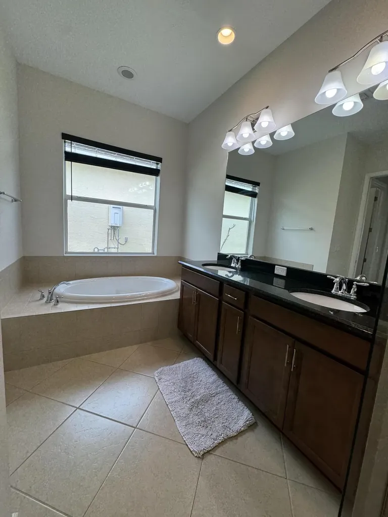 15992 Whippoorwill Circle Westlake FL 33470