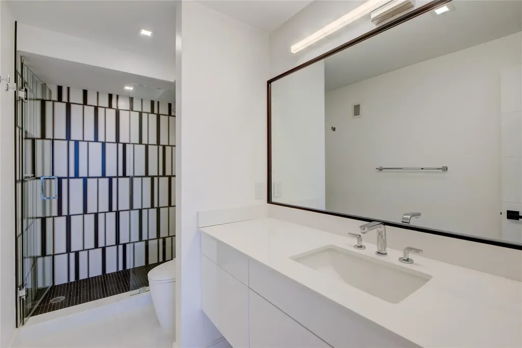 1 Las Olas Circle Fort Lauderdale FL 33316