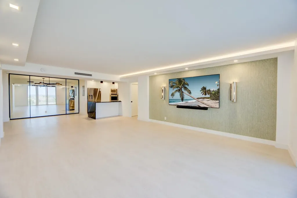 1 Las Olas Circle Fort Lauderdale FL 33316