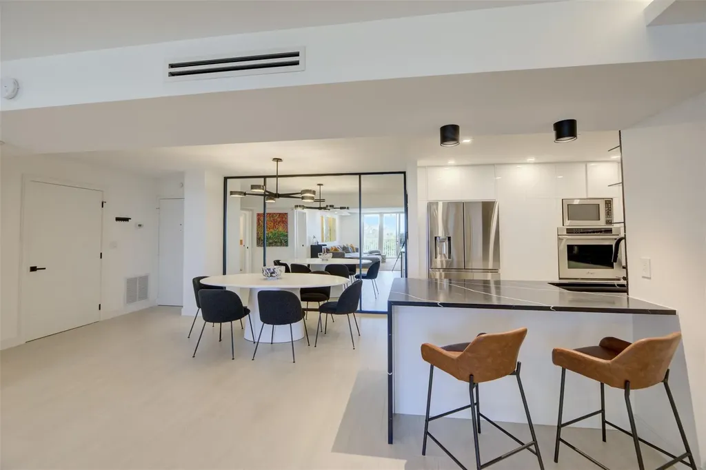 1 Las Olas Circle Fort Lauderdale FL 33316
