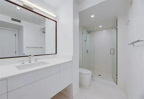 1 Las Olas Circle Fort Lauderdale FL 33316