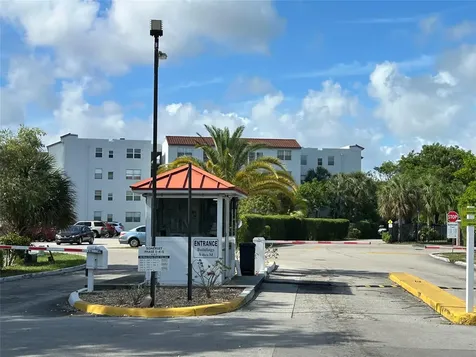 2800 Somerset Drive Lauderdale Lakes FL 33311