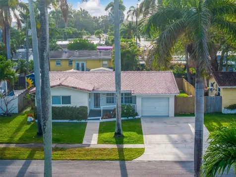 2104 N 14th Terrace Hollywood FL 33020