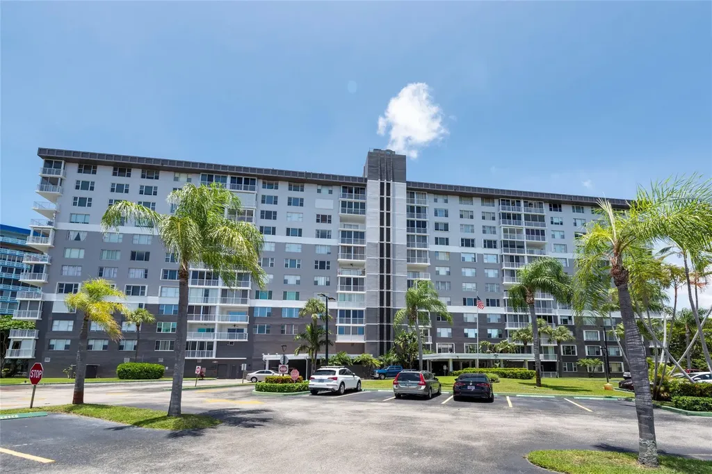 3850 Washington Street Hollywood FL 33021