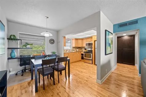 3847 S Circle Drive Hollywood FL 33021