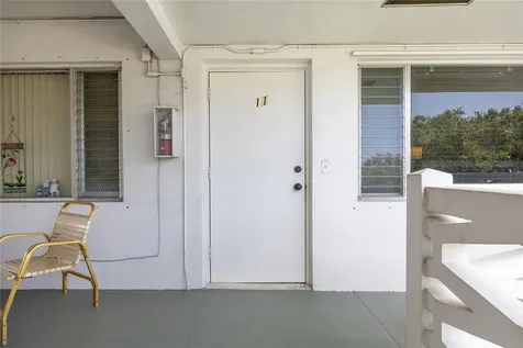 3847 S Circle Drive Hollywood FL 33021