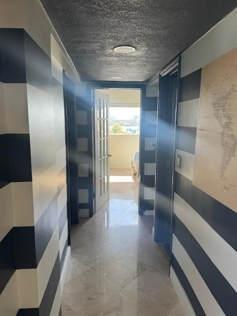 300 Oregon Street Hollywood FL 33019