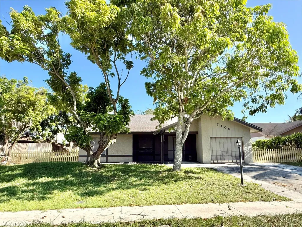 7400 SW 11th Court North Lauderdale FL 33068