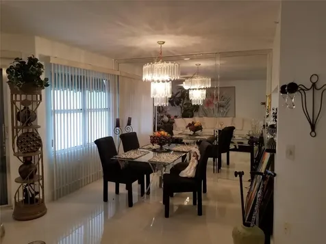 Pembroke Pines FL 33027