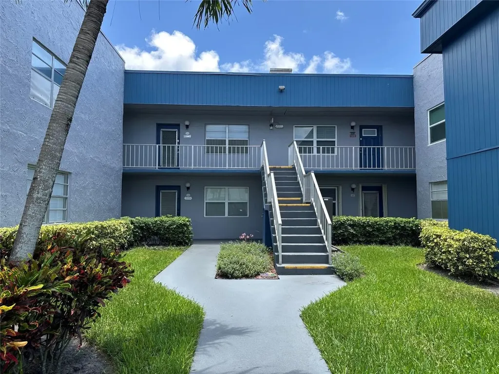 710 Flanders O Delray Beach FL 33484