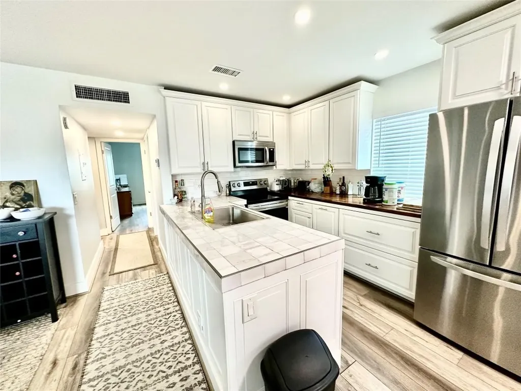 710 Flanders O Delray Beach FL 33484