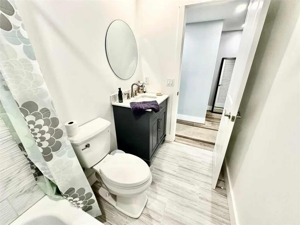 710 Flanders O Delray Beach FL 33484