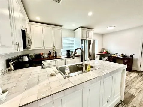 710 Flanders O Delray Beach FL 33484