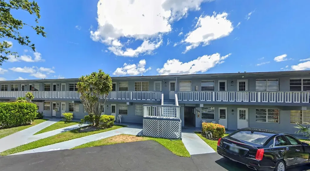 751 Pine Drive Pompano Beach FL 33060
