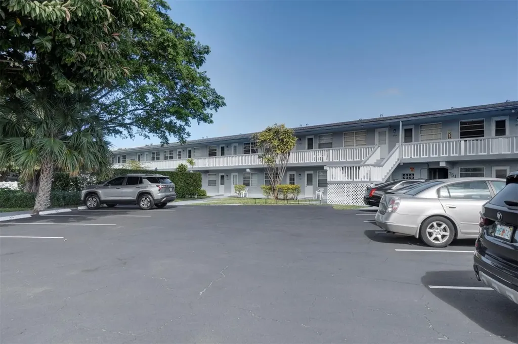 751 Pine Drive Pompano Beach FL 33060