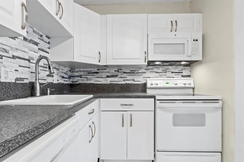 751 Pine Drive Pompano Beach FL 33060