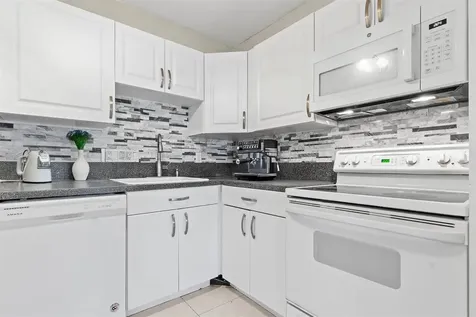 751 Pine Drive Pompano Beach FL 33060