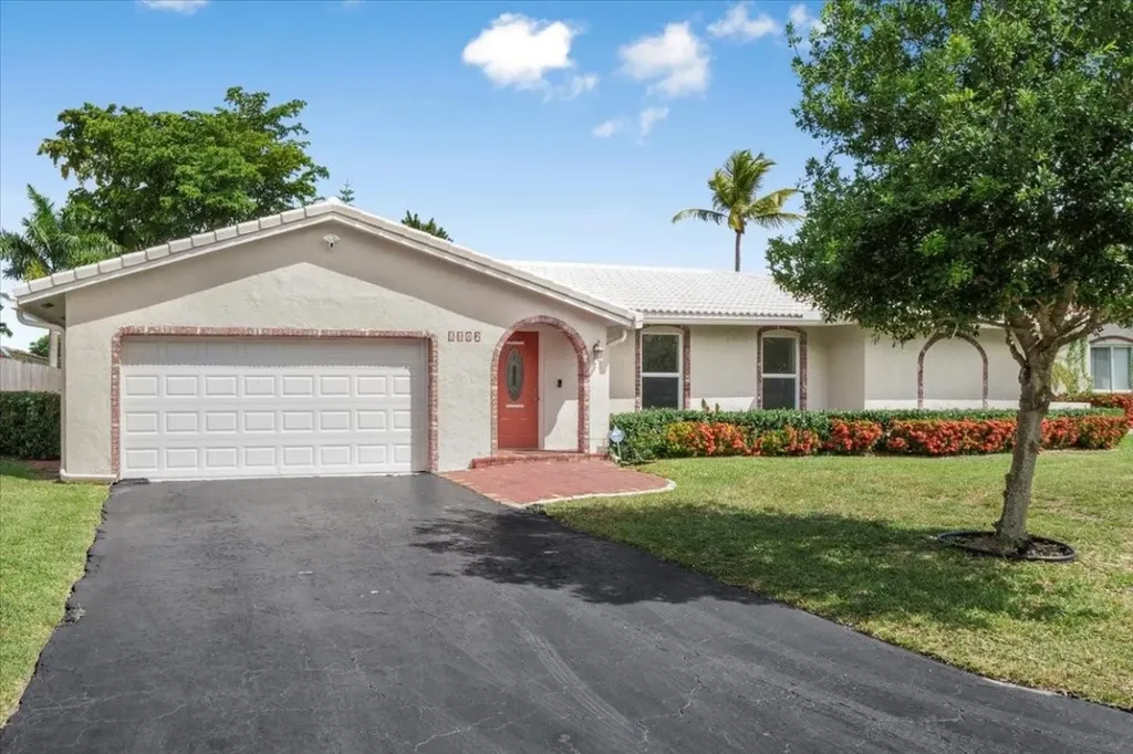 8802 NW 20th Manor Coral Springs FL 33071