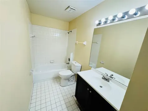 3449 NW 44th Street Lauderdale Lakes FL 33309