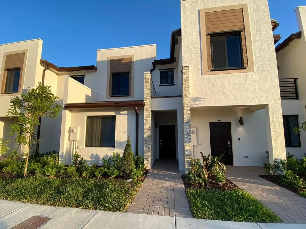 408 NE 208th Terrace Miami FL 33179