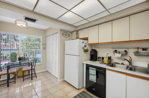 2121 S Ocean Boulevard Lauderdale By The Sea FL 33062