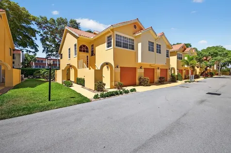 2121 S Ocean Boulevard Lauderdale By The Sea FL 33062