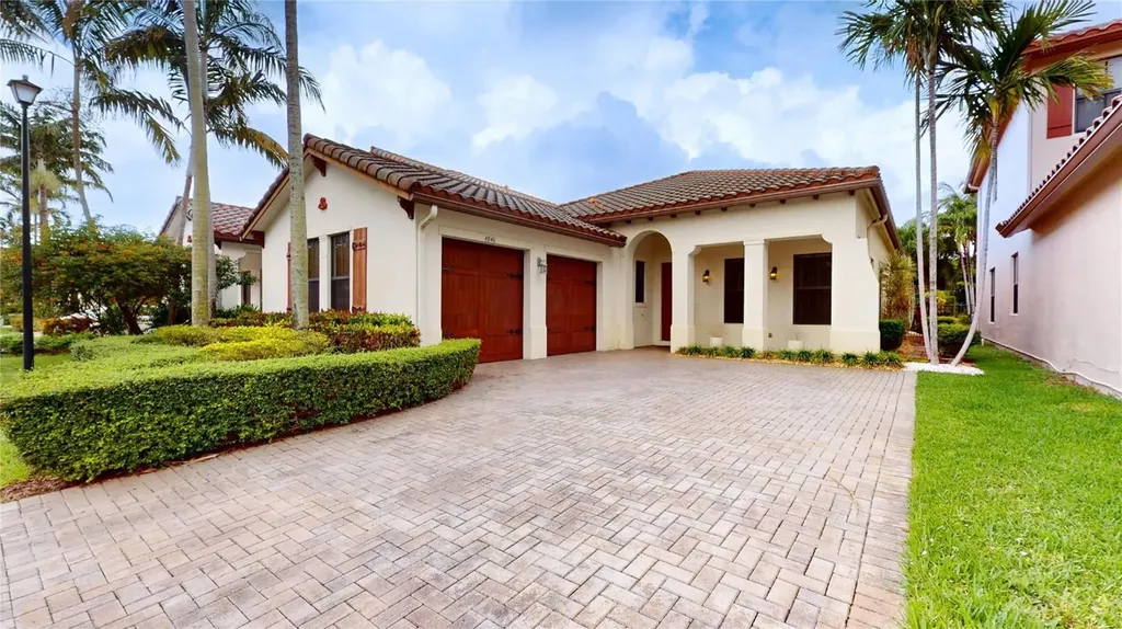 4046 NW 85th Avenue Pembroke Pines FL 33024