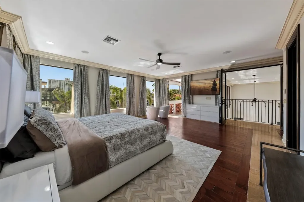 2430 Castilla Isle Fort Lauderdale FL 33301