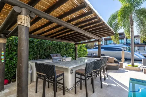2430 Castilla Isle Fort Lauderdale FL 33301